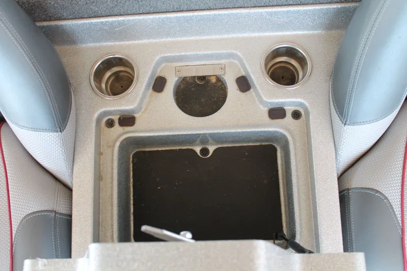 Slide: The Image of Ranger Z518 2018 - 9