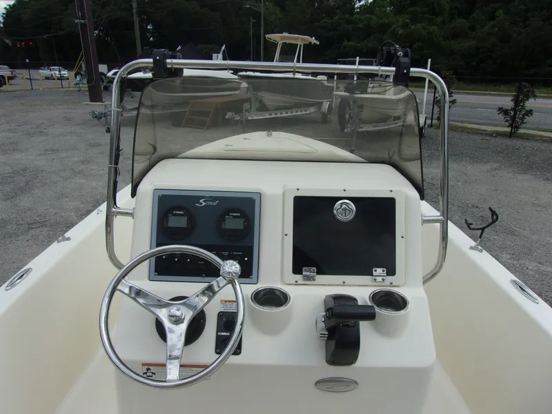 Slide: The Image of Scout 175 Sportfish 2022 - 8