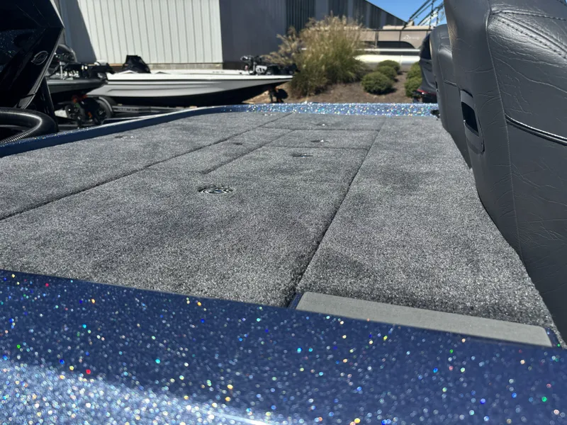 Slide: The Image of Falcon F20 PREDATOR 2026 - 9