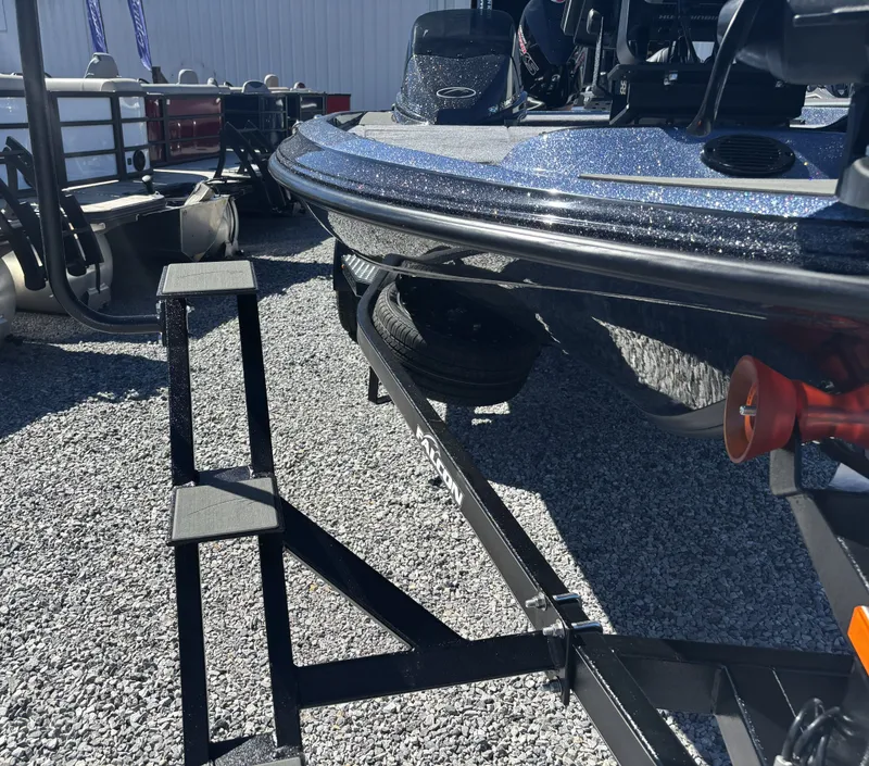 Slide: The Image of Falcon Boats F20 PREDATOR 2026 - 13