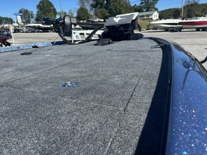 Slide: The Image of Falcon Boats F20 PREDATOR 2026 - 16