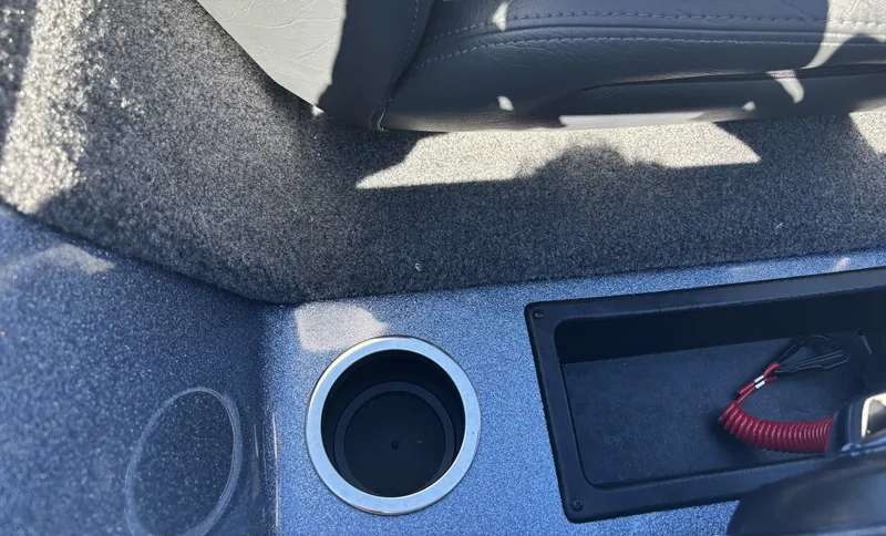 Slide: The Image of Falcon Boats F20 PREDATOR 2026 - 22