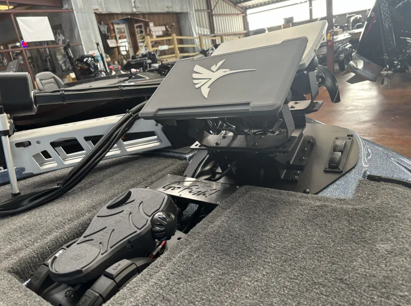 Slide: The Image of Falcon Boats F20 PREDATOR 2026 - 26