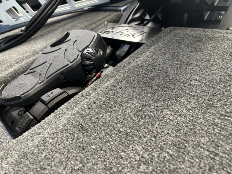 Slide: The Image of Falcon Boats F20 PREDATOR 2026 - 27