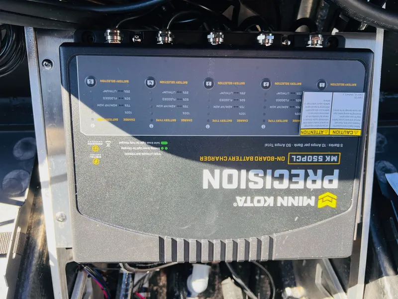 Slide: The Image of Skeeter ZXE20 2026 - 12