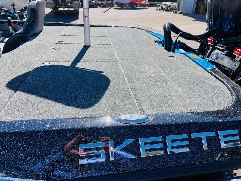 Slide: The Image of Skeeter ZXE20 2026 - 50