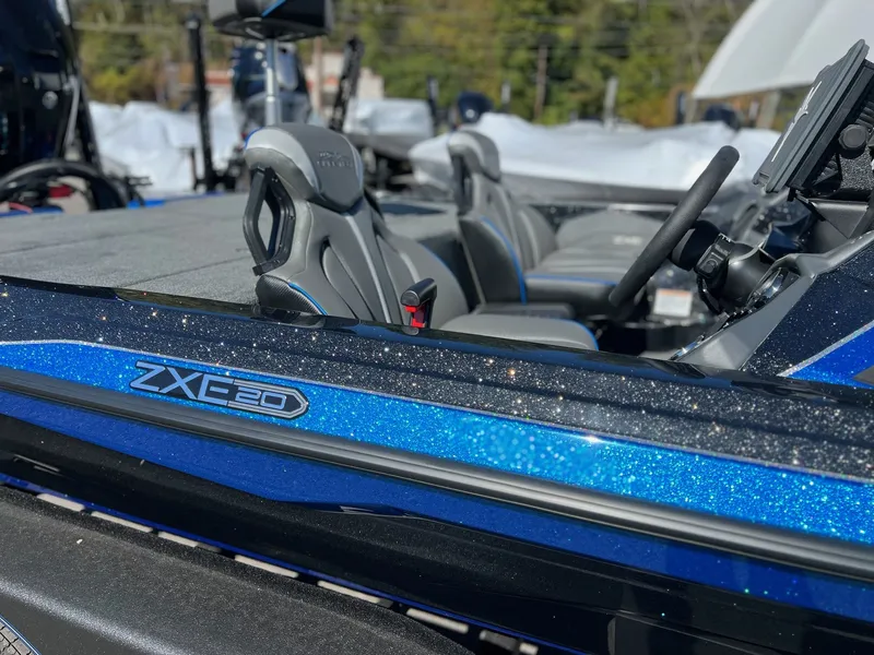 Slide: The Image of Skeeter ZXE20 2026 - 8