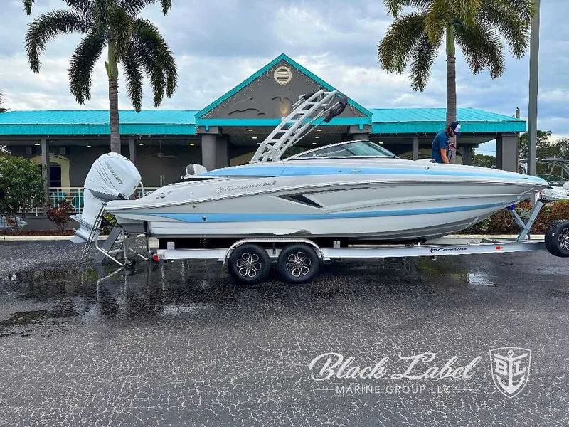 Slide: The Image of Crownline Boats Eclipse E280 XS 2024 - 12