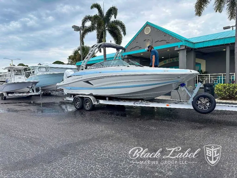 Slide: The Image of Crownline Boats Eclipse E280 XS 2024 - 13