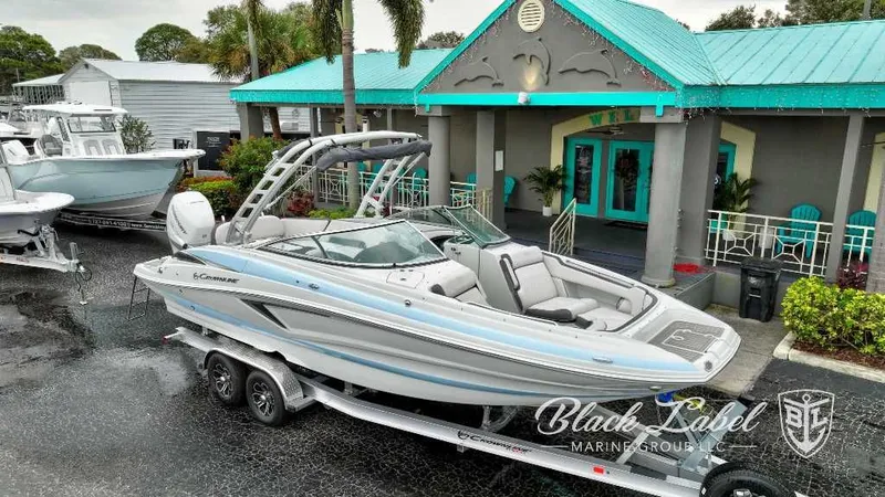 Slide: The Image of Crownline Boats Eclipse E280 XS 2024 - 16