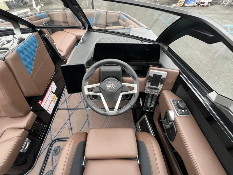 Slide: The Image of Malibu M242 2026 - 17