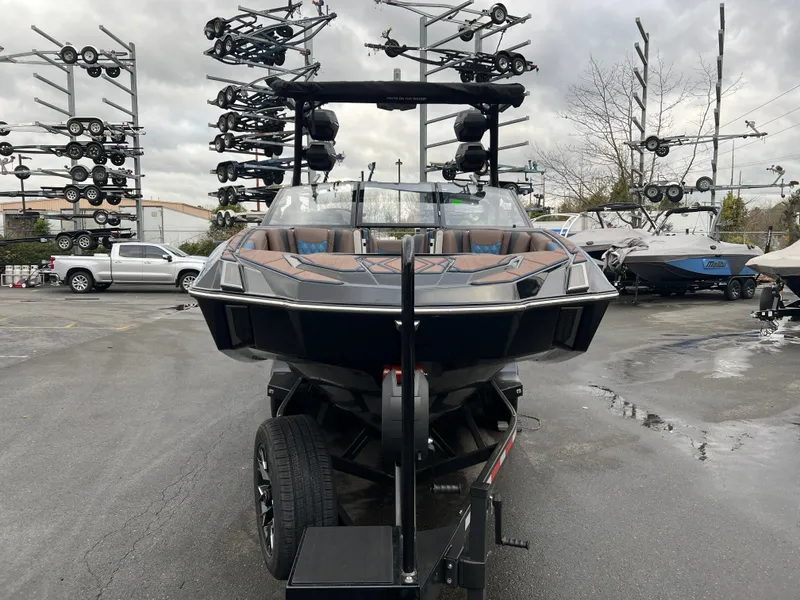 Slide: The Image of Malibu M242 2026 - 3