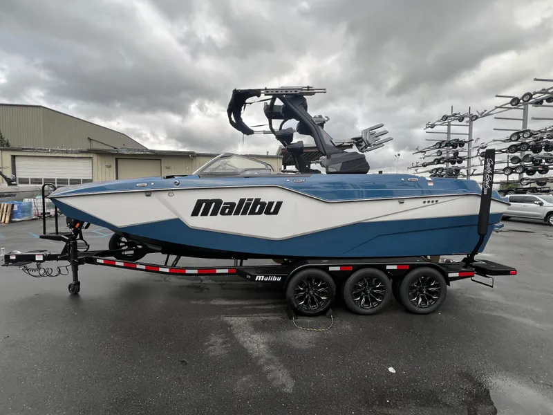 Slide: The Image of Malibu M242 2026 - 5