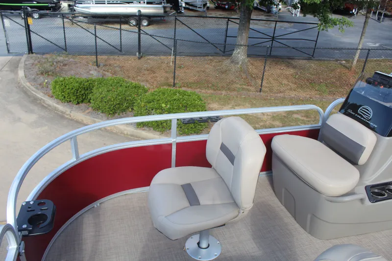 Slide: The Image of Tracker BASS Buggy 16 XL 2023 - 12