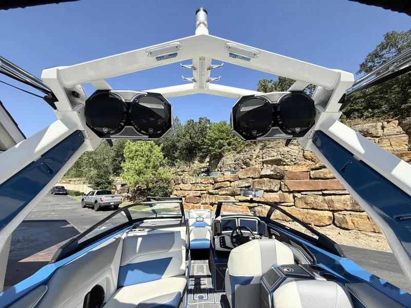 Slide: The Image of Centurion Ri265 2023 - 17