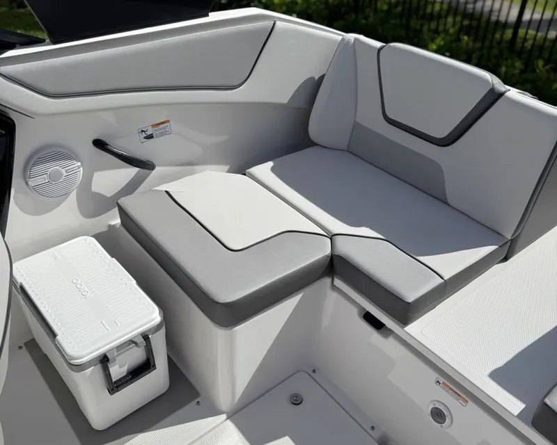 Slide: The Image of Yamaha AR220 2026 - 13