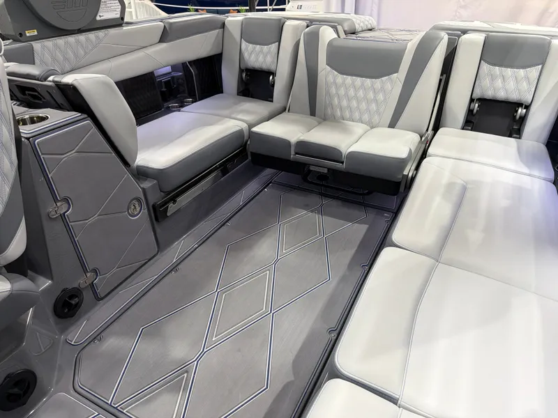 Slide: The Image of Malibu M242 2026 - 11