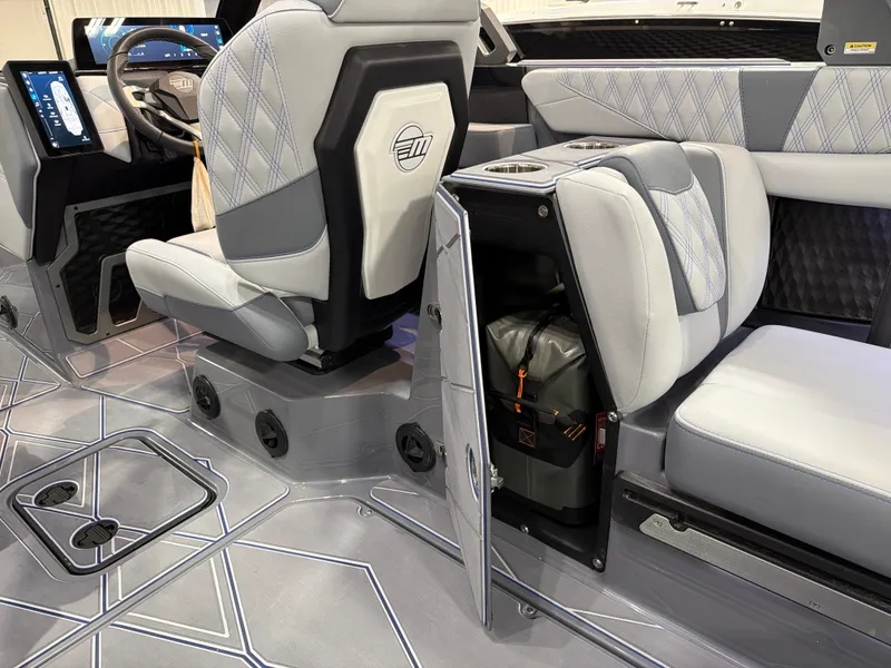 Slide: The Image of Malibu M242 2026 - 13