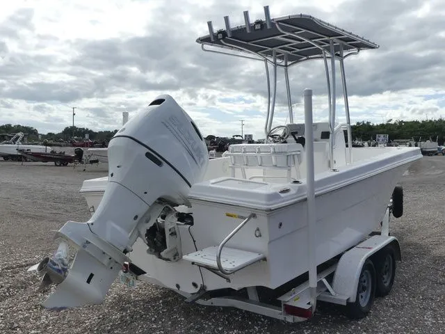 Slide: The Image of Angler PRO 24 2021 - 4