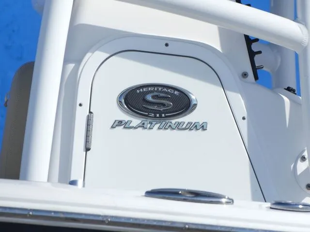 Slide: The Image of Sportsman Heritage 211 Center Console 2018 - 9
