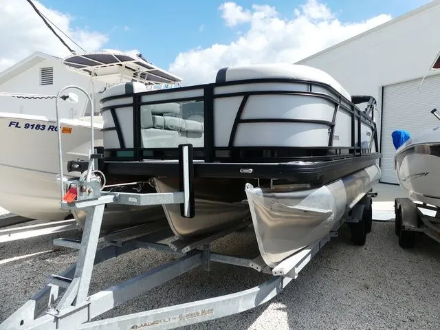 Slide: The Image of Godfrey Sweetwater 2286 QS 2026 - 2