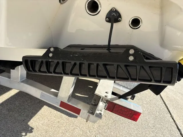 Slide: The Image of Blackfin 272 CC 2022 - 6