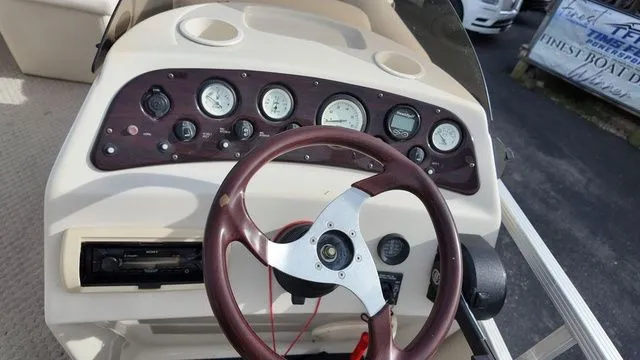 Slide: The Image of Bennington 2275 LXGR 2004 - 19