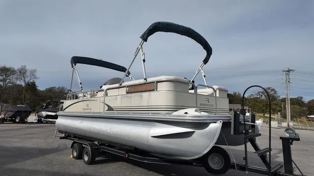 Slide: The Image of Bennington 2275 LXGR 2004 - 2