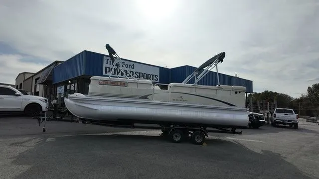 Slide: The Image of Bennington 2275 LXGR 2004 - 5