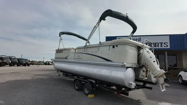 Slide: The Image of Bennington 2275 LXGR 2004 - 6