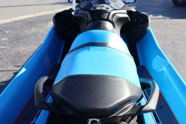 Slide: The Image of Sea-Doo PWC RXT X 325 AUD BE IBR 26 2026 - 12