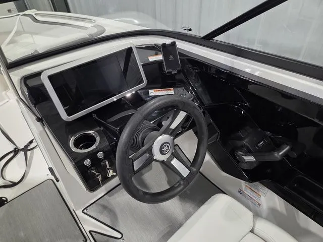 Slide: The Image of Yamaha AR250 2026 - 17