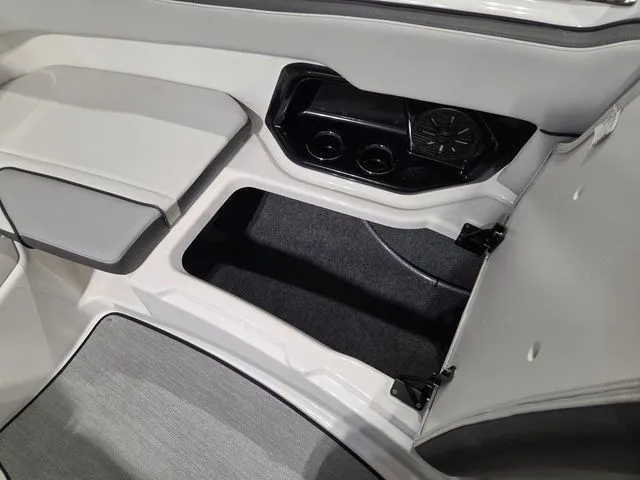 Slide: The Image of Yamaha AR250 2026 - 23