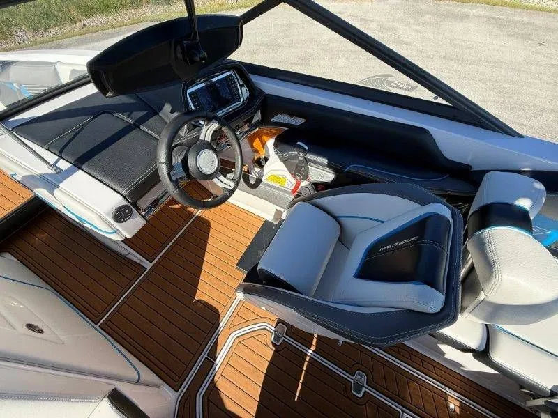 Slide: The Image of Nautique G23 2015 - 27