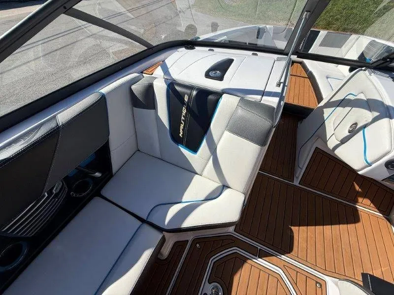 Slide: The Image of Nautique G23 2015 - 28