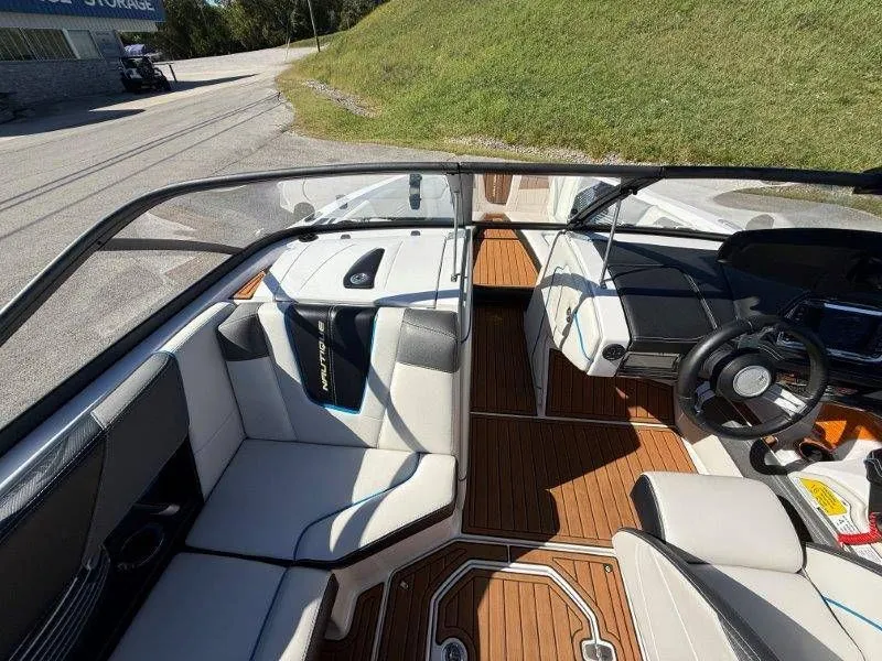 Slide: The Image of Nautique G23 2015 - 30