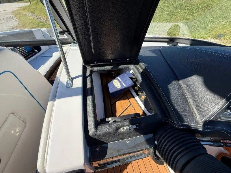 Slide: The Image of Nautique G23 2015 - 34