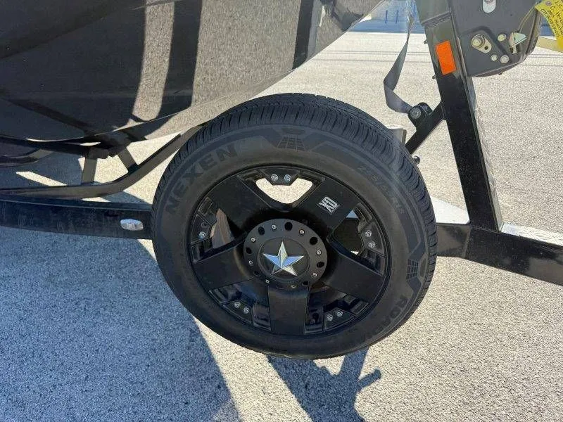 Slide: The Image of Nautique G23 2015 - 37