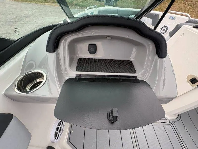 Slide: The Image of Chaparral 21 SSi Ski & Fish OB 2026 - 25