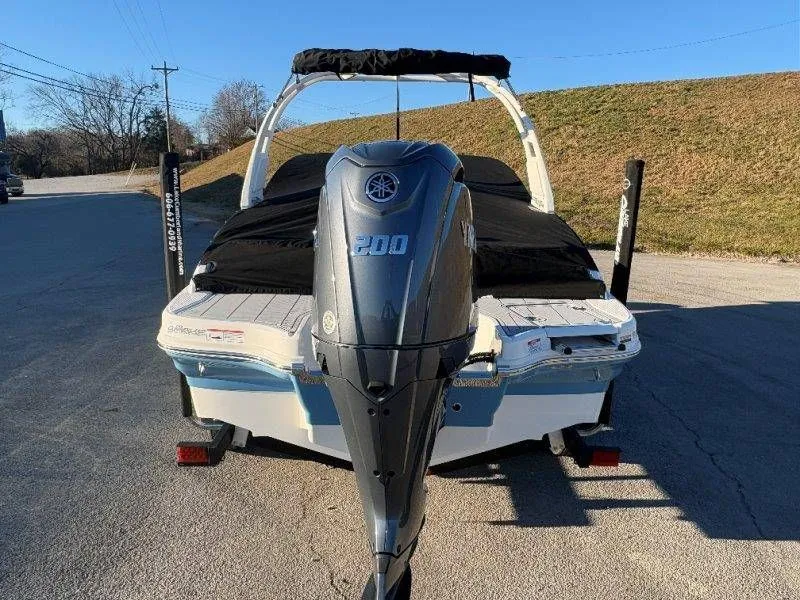 Slide: The Image of Chaparral 21 SSi Ski & Fish OB 2026 - 45