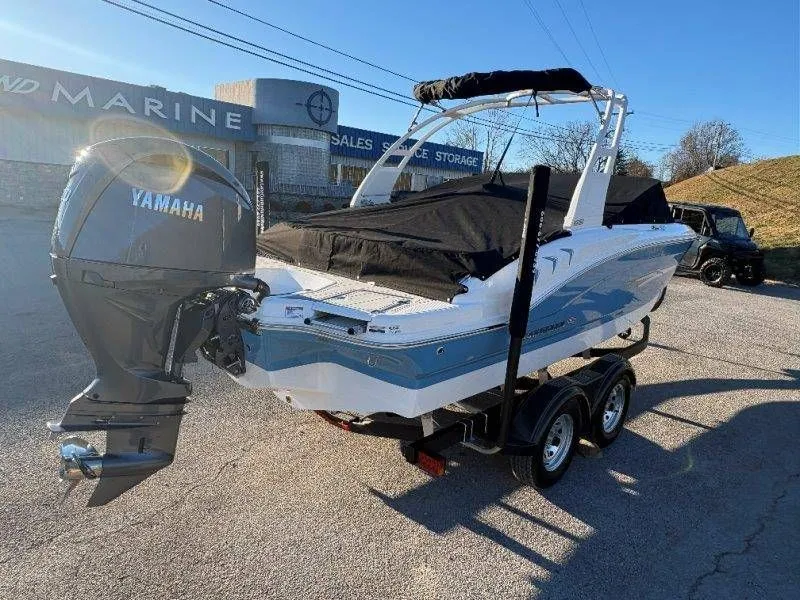 Slide: The Image of Chaparral 21 SSi Ski & Fish OB 2026 - 46