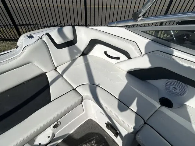 Slide: The Image of Yamaha AR190 2015 - 12