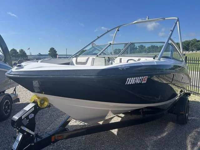 Slide: The Image of Yamaha AR190 2015 - 3