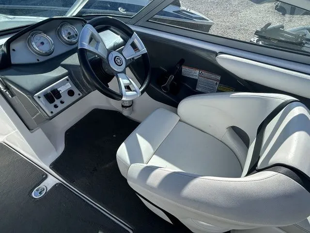 Slide: The Image of Yamaha AR190 2015 - 9