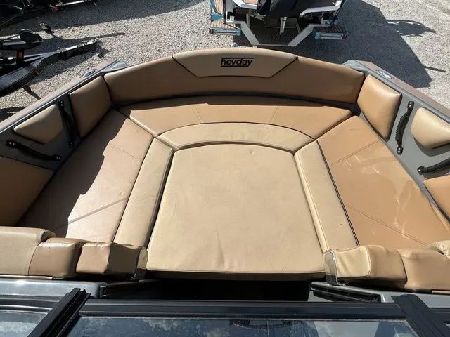 Slide: The Image of Heyday Wake Boats WT-2DC 2023 - 12