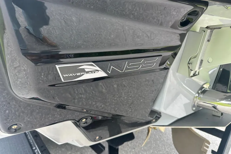 Slide: The Image of 2025 Nautique Super Air Nautique G23 NSS Waveplate detail. - 44