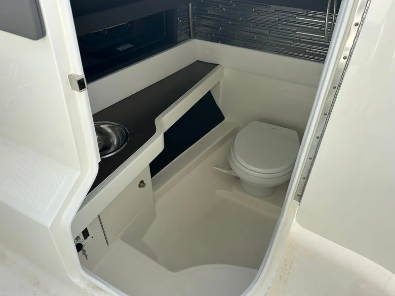 Slide: The Image of Sea Ray SLX 310 Outboard 2026 - 16
