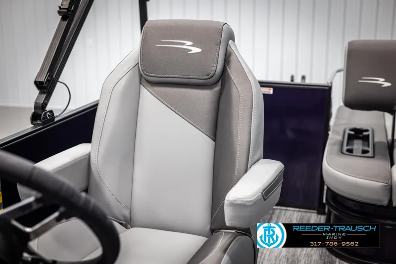 Slide: The Image of 2025 Bennington 21 SSB boat seat with logo, showcased by Reeder-Trausch Marine. - 36