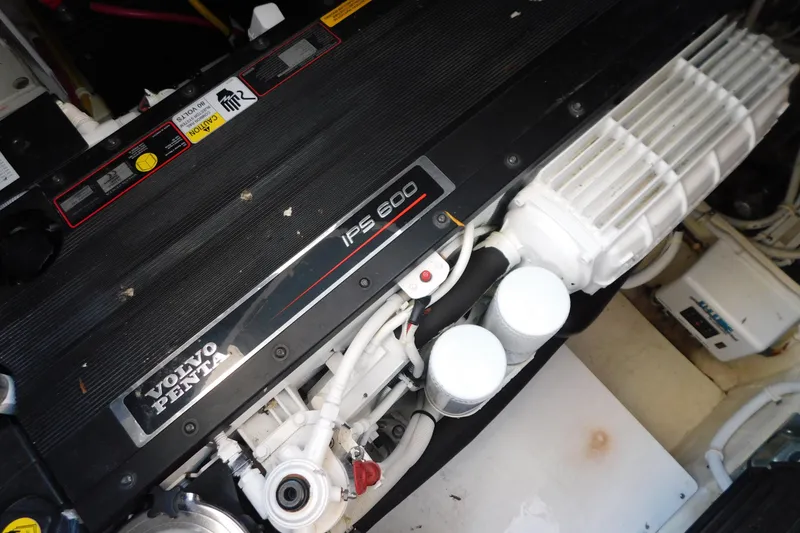 Slide: The Image of Volvo Penta IPS 600 engine in 2009 Tiara Yachts 4300 Sovran. - 53