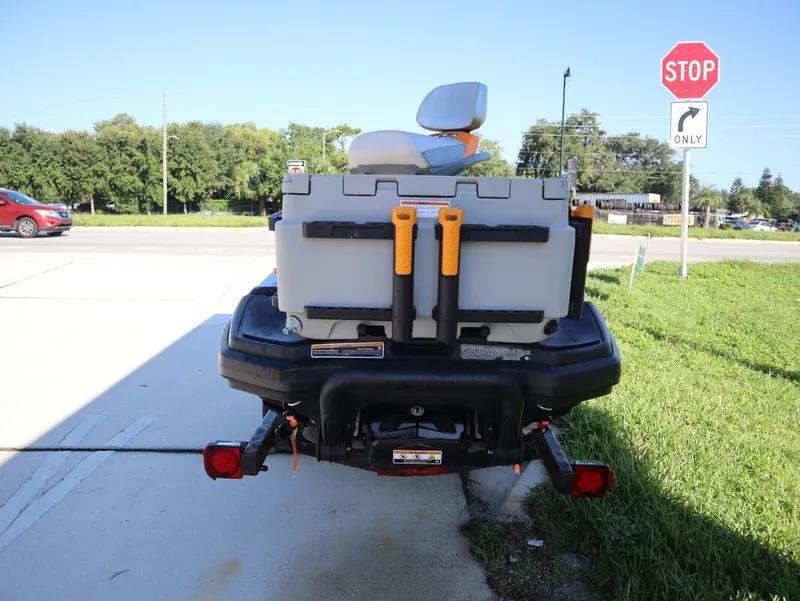 Slide: The Image of Sea-Doo FishPro Trophy 170 2024 - 5